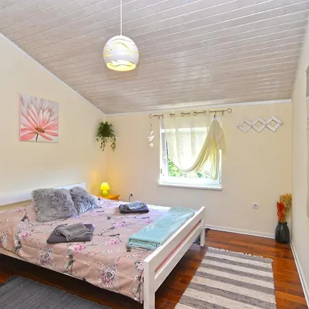 Sasa 1113 Apartment *