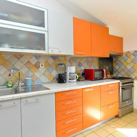 Appartamento Sasa 1113 *